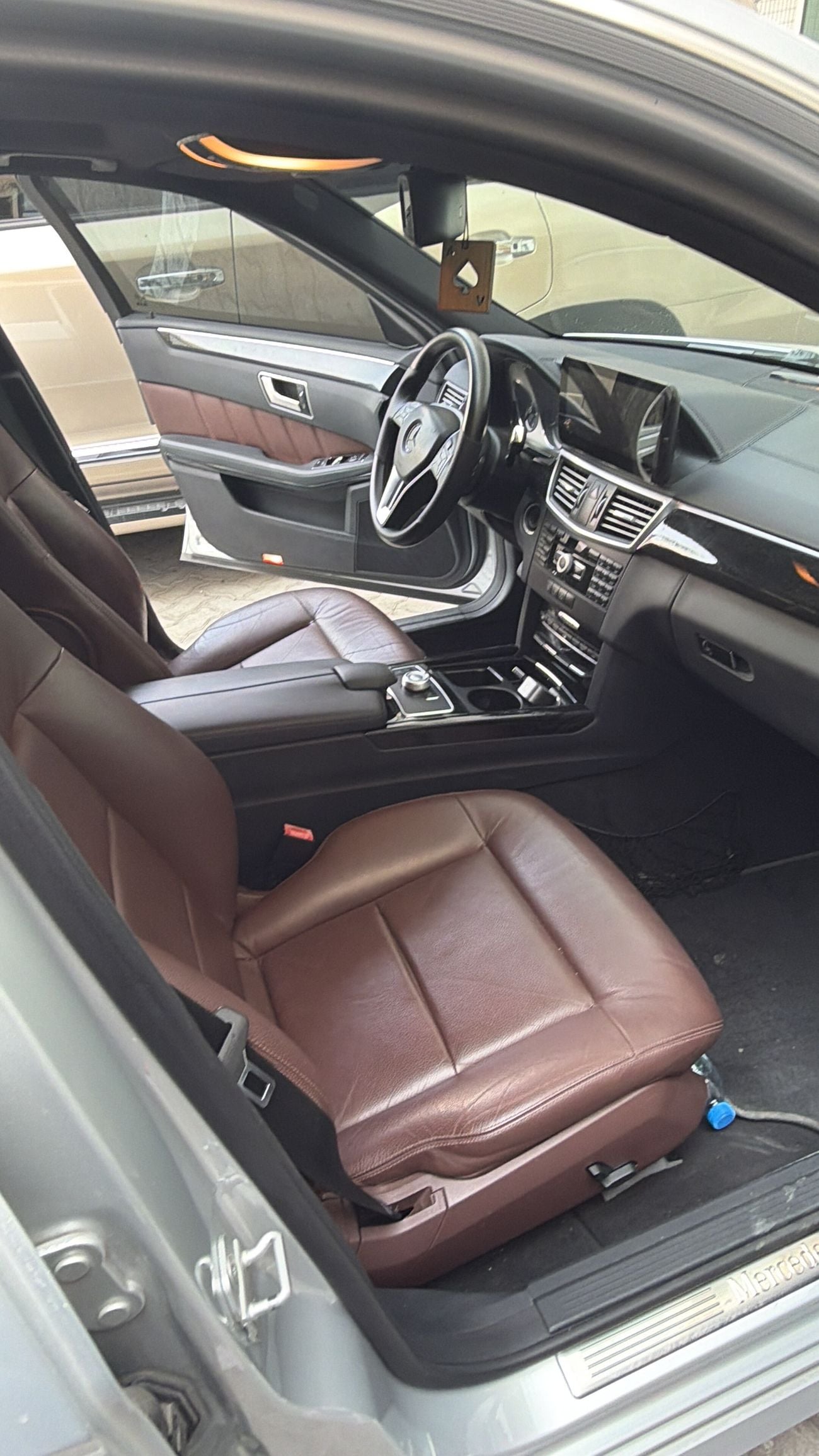 Mercedes Benz E300 ELEGANCE
