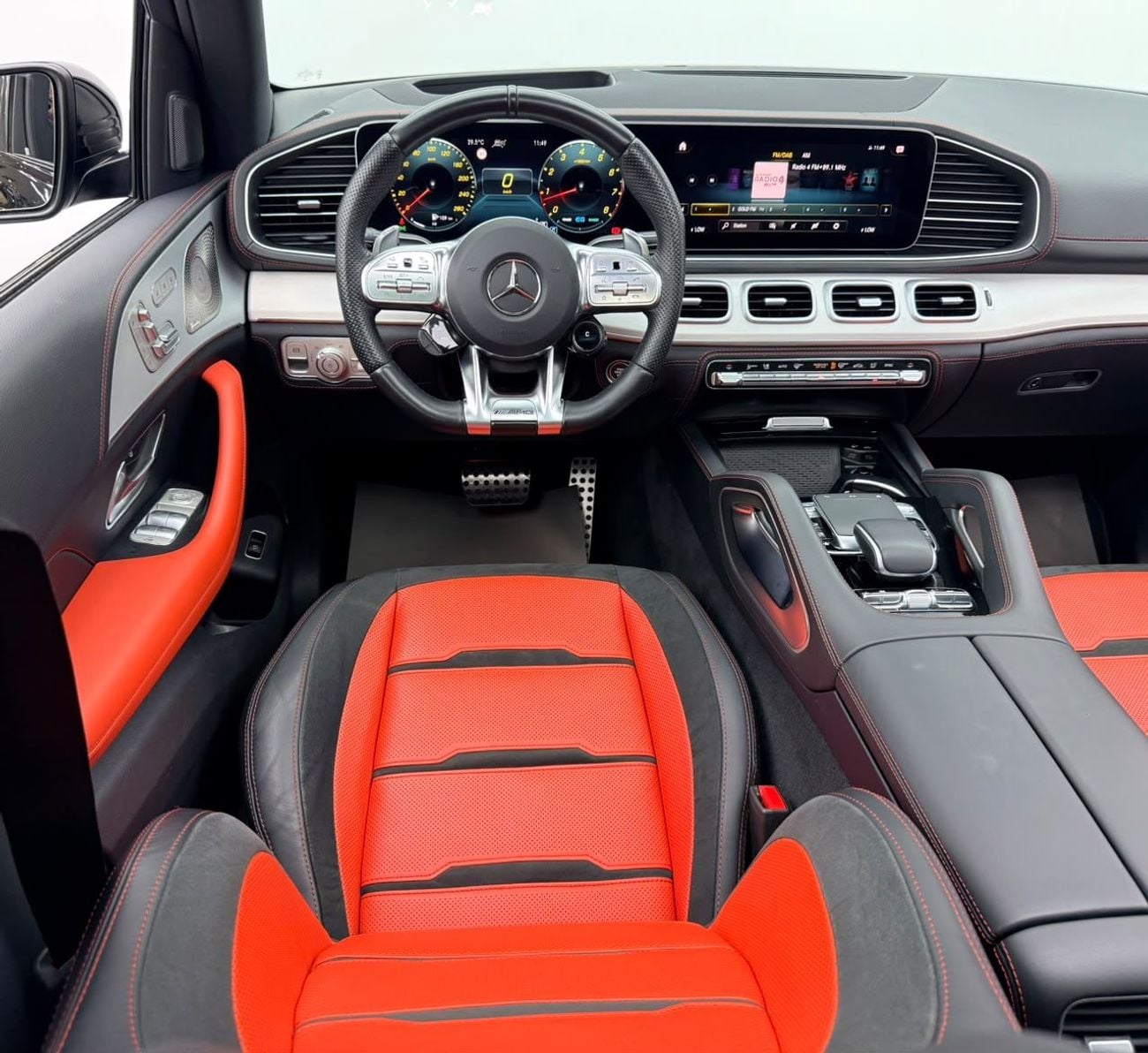 Mercedes Benz GLE53 AMG 4MATIC 2021 Mercedes-AMG GLE 53 4MATIC+, Agency Warranty+Full Service History, GCC Specs