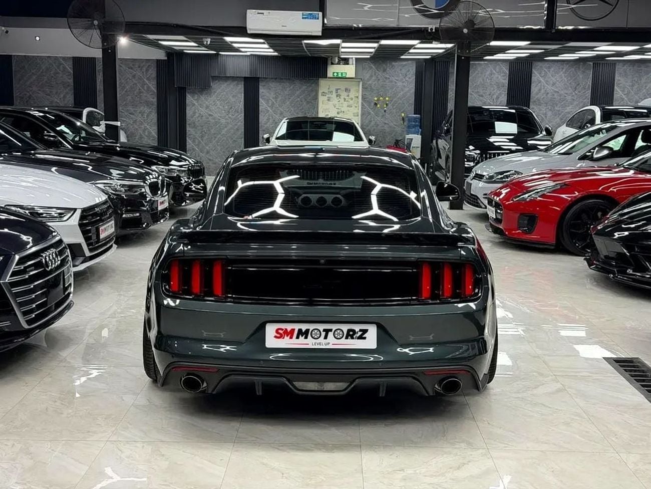 Ford Mustang GT PREMIUM