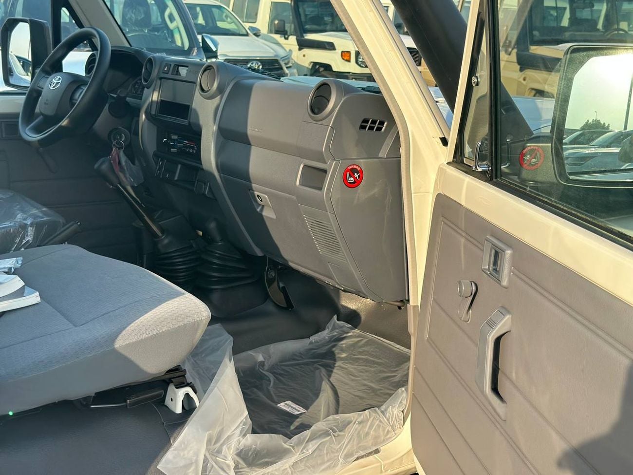تويوتا لاند كروزر 70 LC 78 2.8L DSL M/T