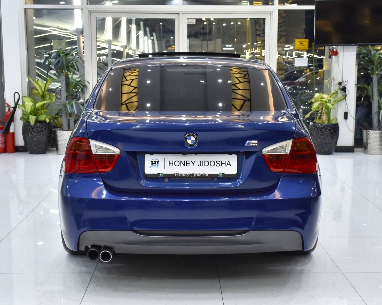 BMW 325i STANDARD EXCELLENT DEAL for our BMW 325i ( 2006 Model ) in Blue Color Japanese Specs
