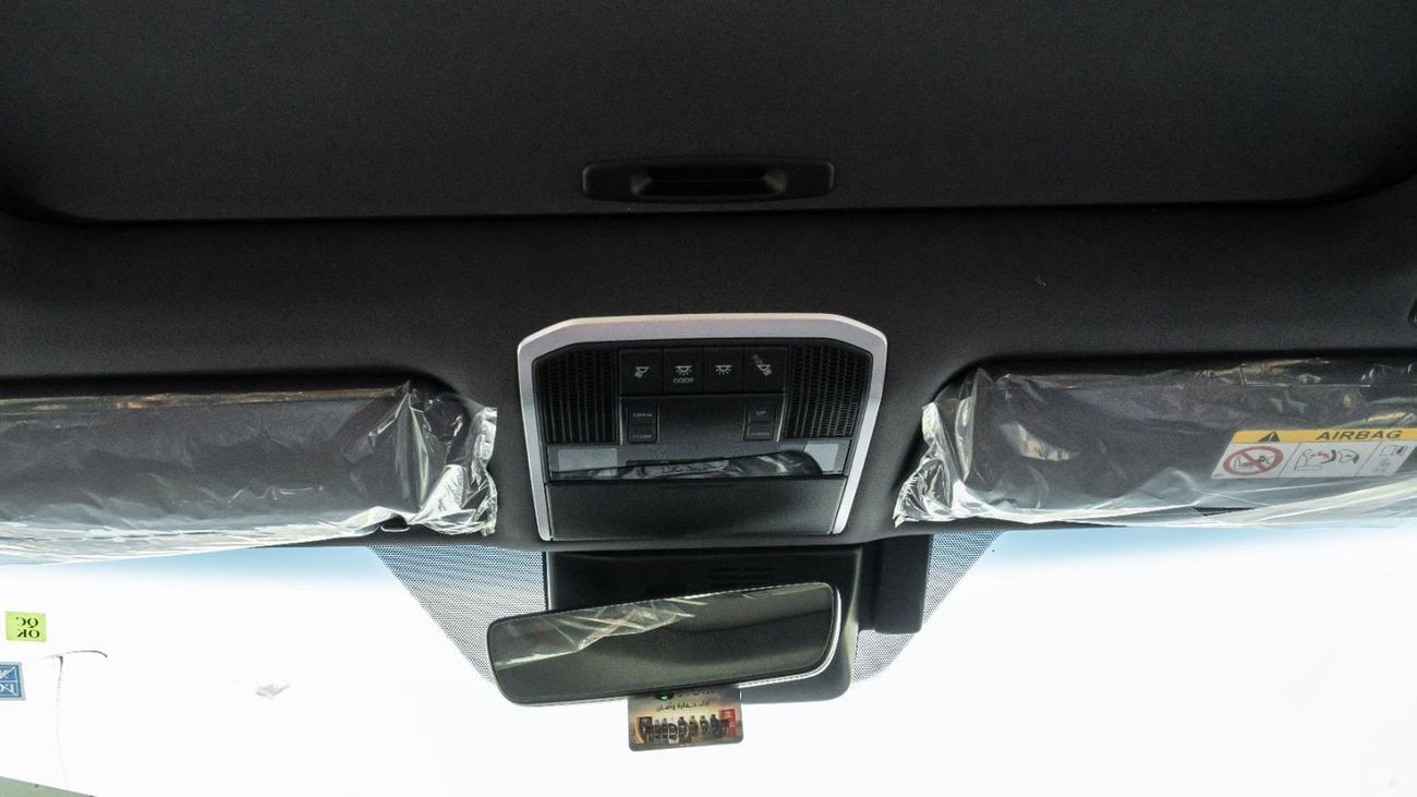 Toyota Land Cruiser GR SPORT 2026 Toyota Land Cruiser GR-Sport 3.5L AT Hybrid (White-Red)