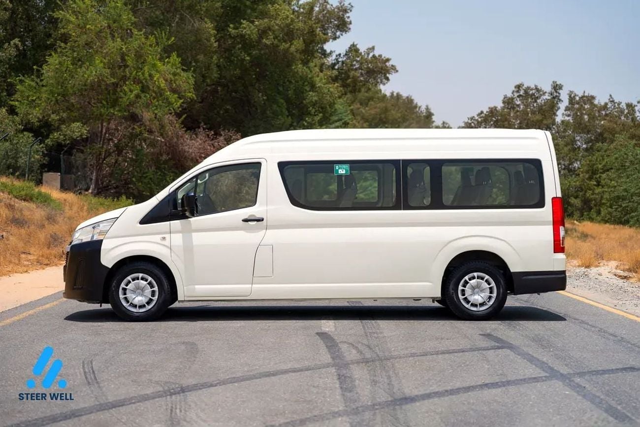 Toyota Hiace GL 2022 | H300 3.5L Petrol Manual 13-Seater Passenger Van | GCC Specs