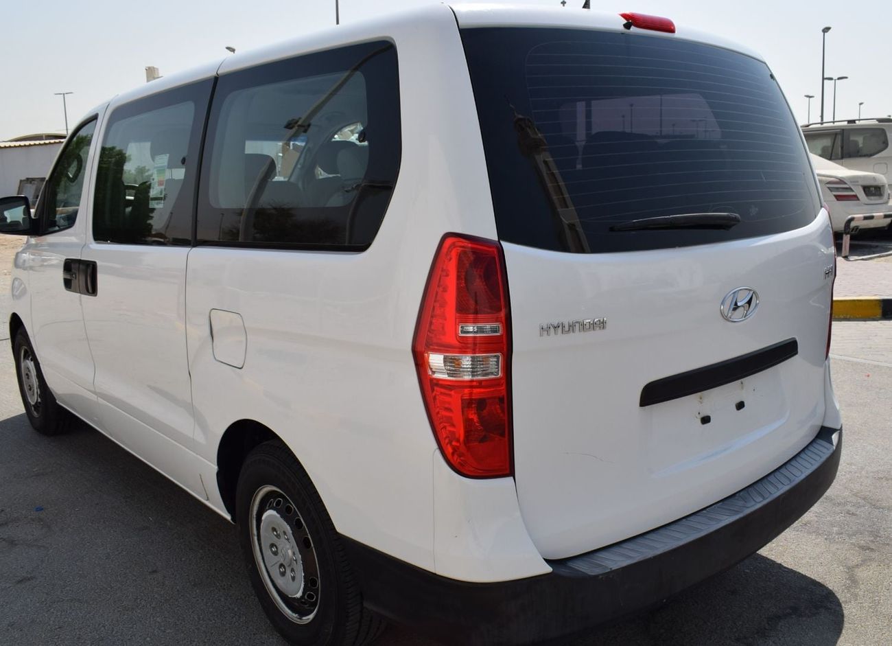 Hyundai H-1 GL Hyundai H1 12 seater bus, model:2019