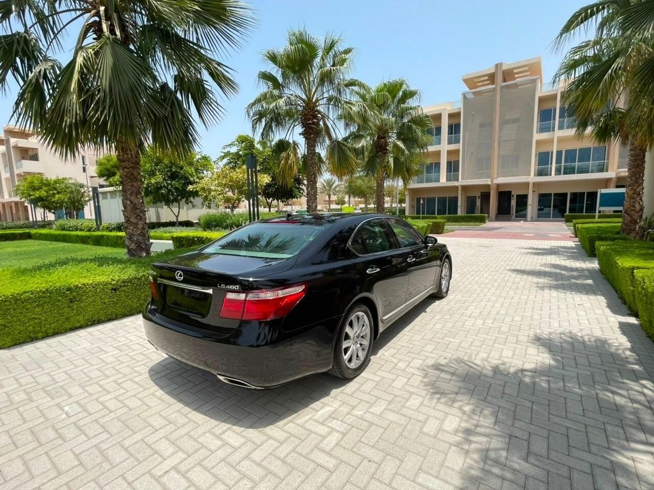 Lexus LS460 PLATINUM LWB 4ST