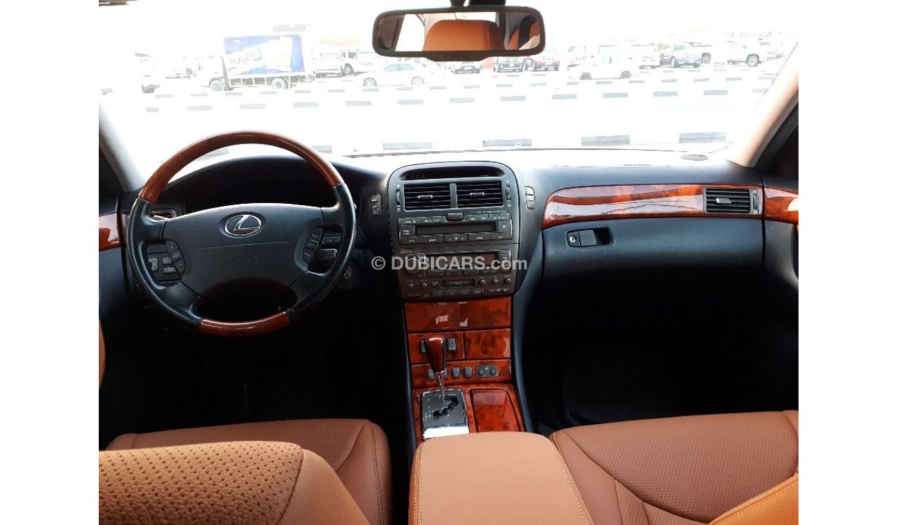 Lexus LS430