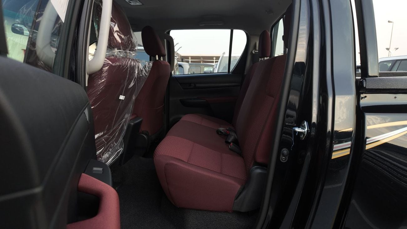 تويوتا هيلوكس SR5 تويوتا هايلكس SR5 DC 4WD A/T 2026