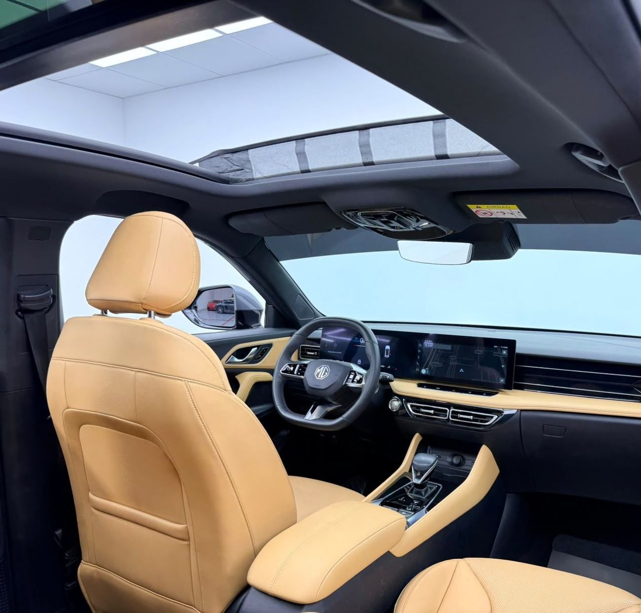 MG HS 2025 MG HS Deluxe, 2031 MG Warranty, Full MG Service History, Low Km, Fully Loaded, GCC