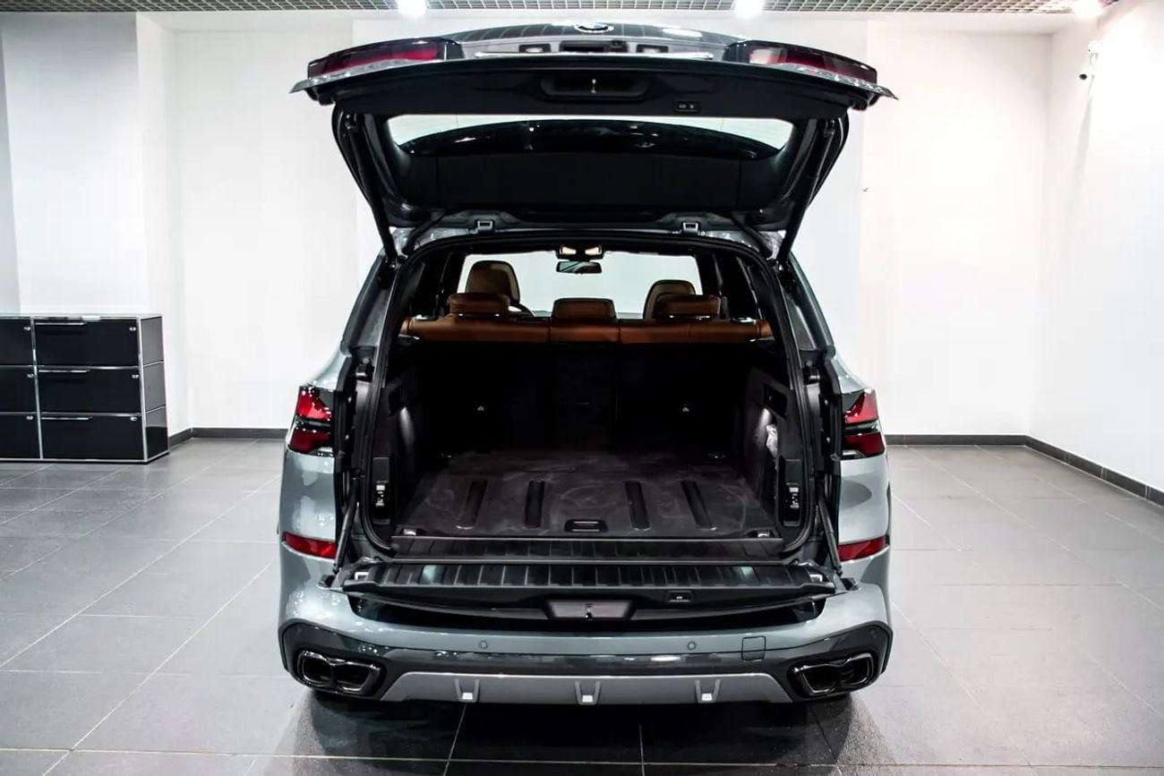 BMW X5 M60i M Performance Luxury