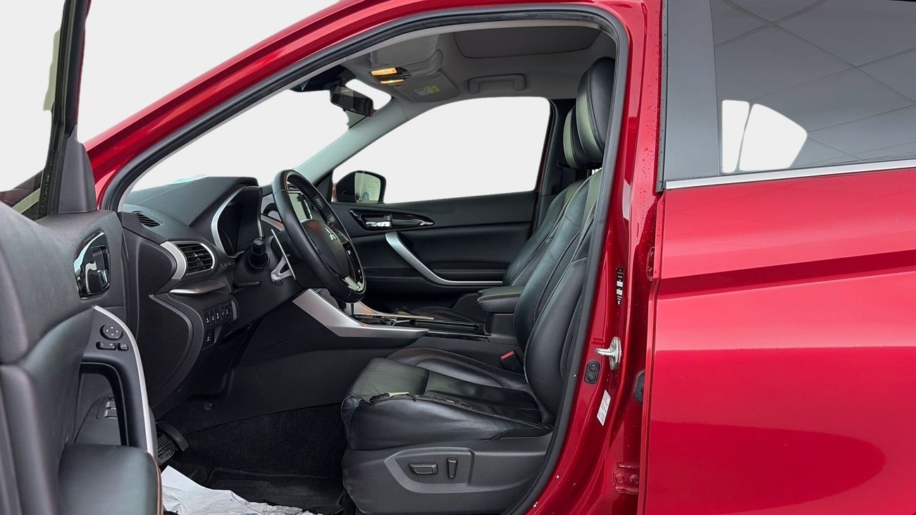 Mitsubishi Eclipse Cross GLS HIGH LINE | Guaranteed Warranty | 0 Down Payment