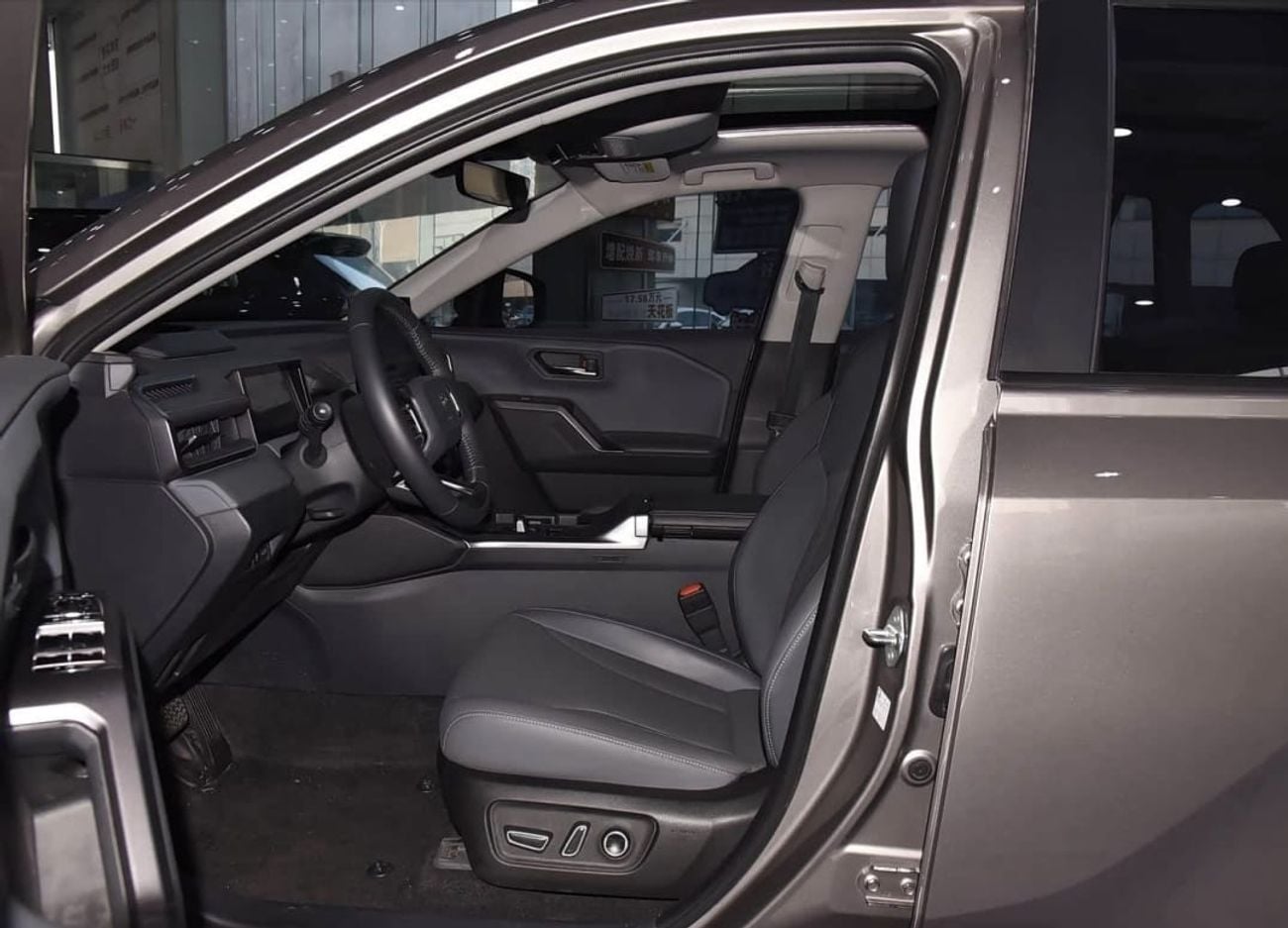 تويوتا راف ٤ ADVENTURE تويوتا RAV4 2.5 لتر هايبرد دفع رباعي - النسخة الرائدة