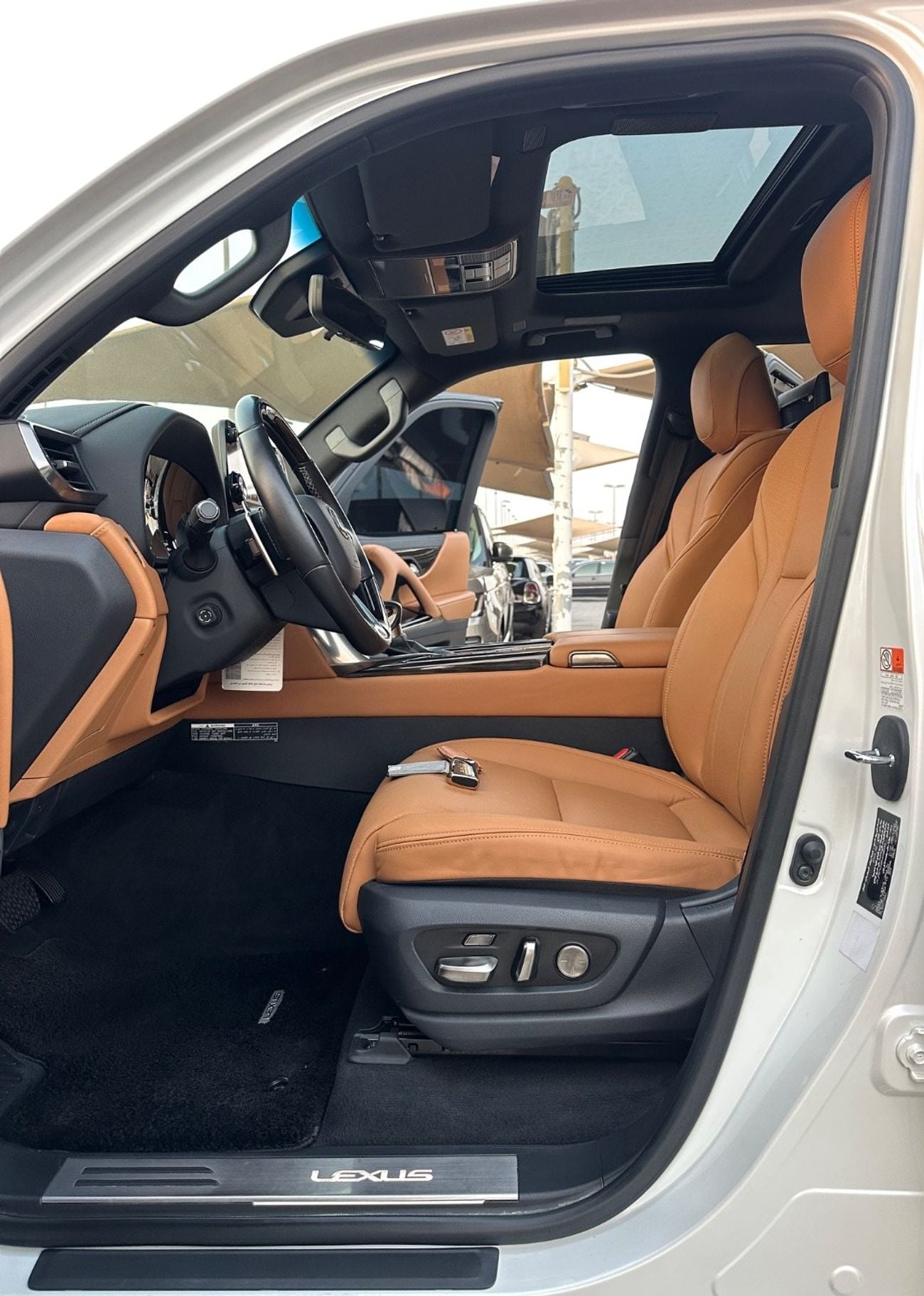 Lexus LX600 SIGNATURE