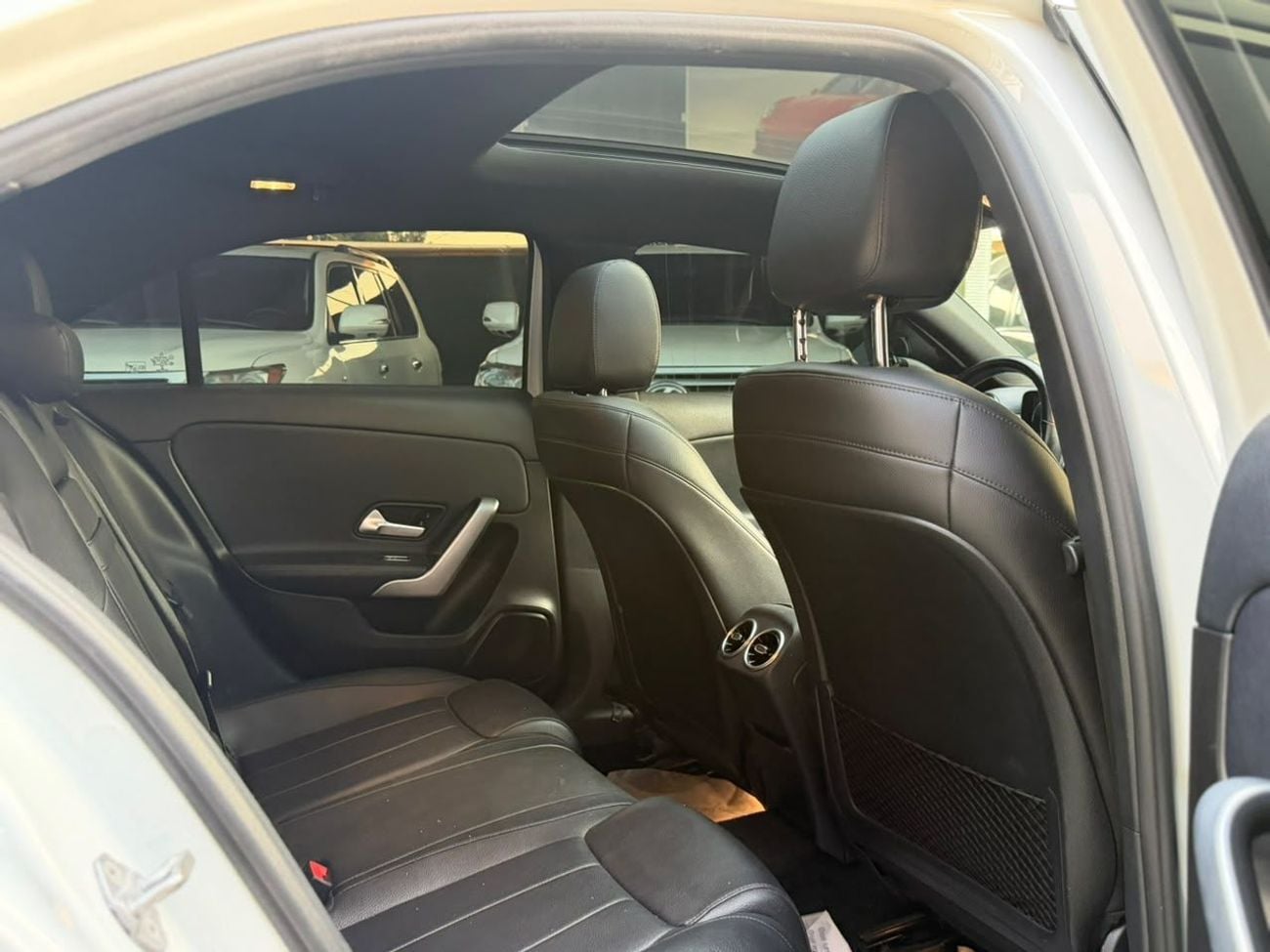 Mercedes Benz A220 STANDARD 2.0L 4-cylinder turbo (188 hp)