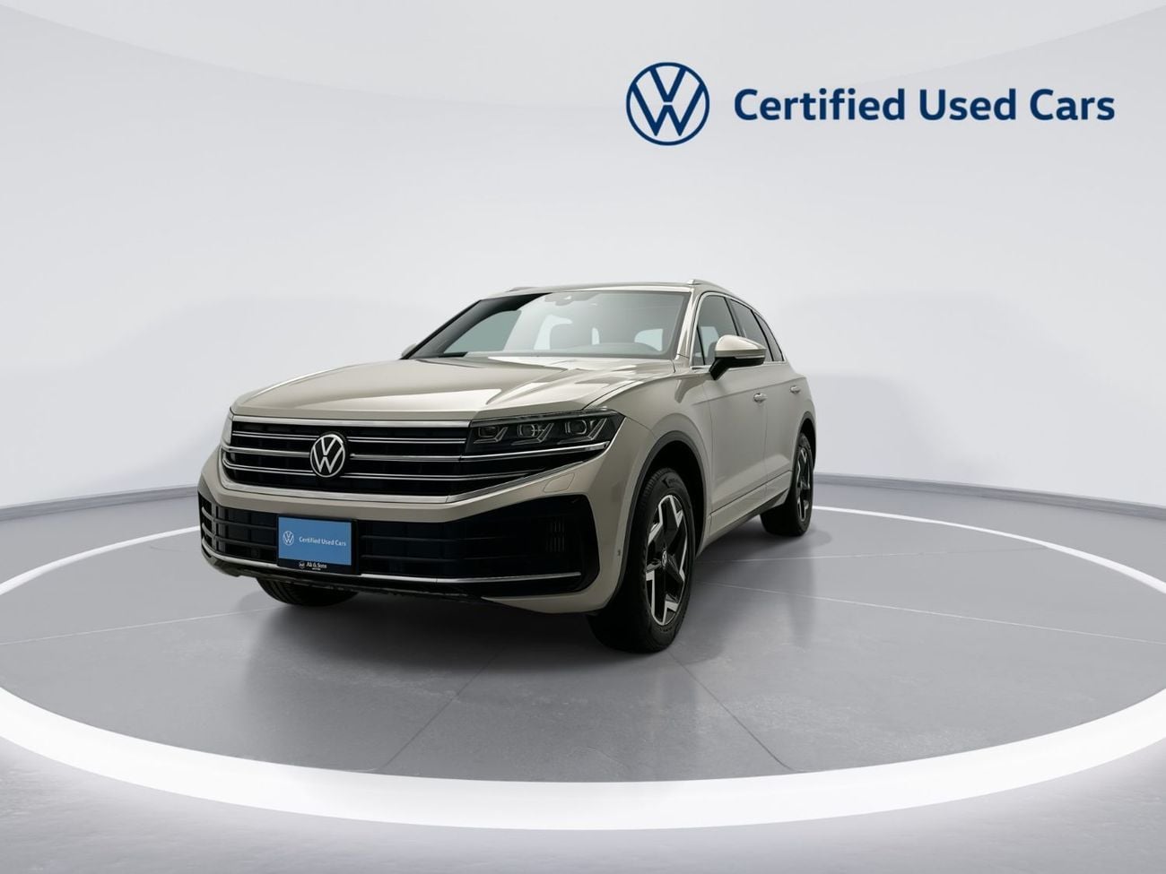 فولكس واجن طوارق ELEGANCE Touareg Elegance++ 3L | Ex-Demo | Coventry 19" Black Alloys | Varenna Leather | Massage Seats | Head