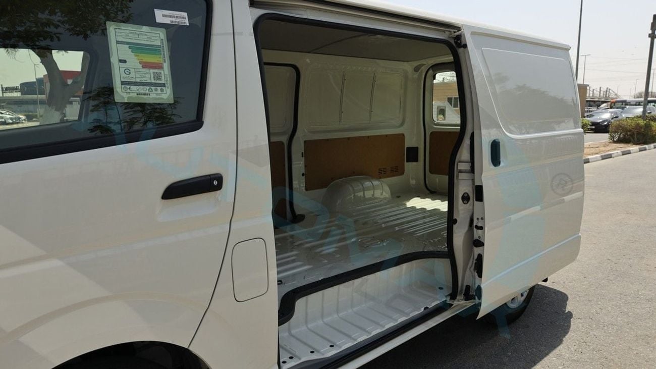 Toyota Hiace Van 2026 2.7L RWD GCC 5 Years or 300,000 Km Warranty @Official Dealer.