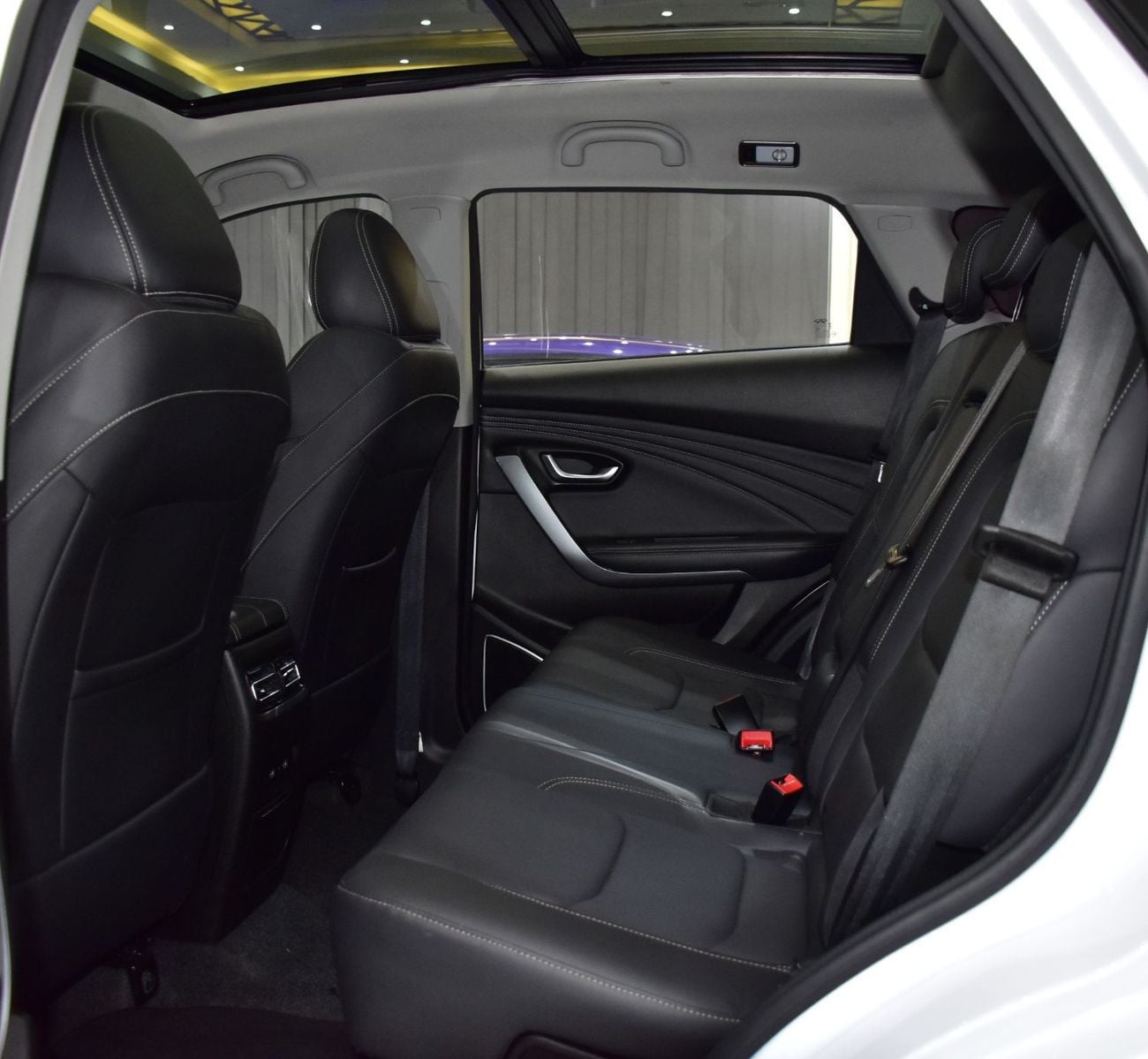 Jetour X70 LUX EXCELLENT DEAL for our Jetour X70 ( 2024 Model ) in White Color GCC Specs