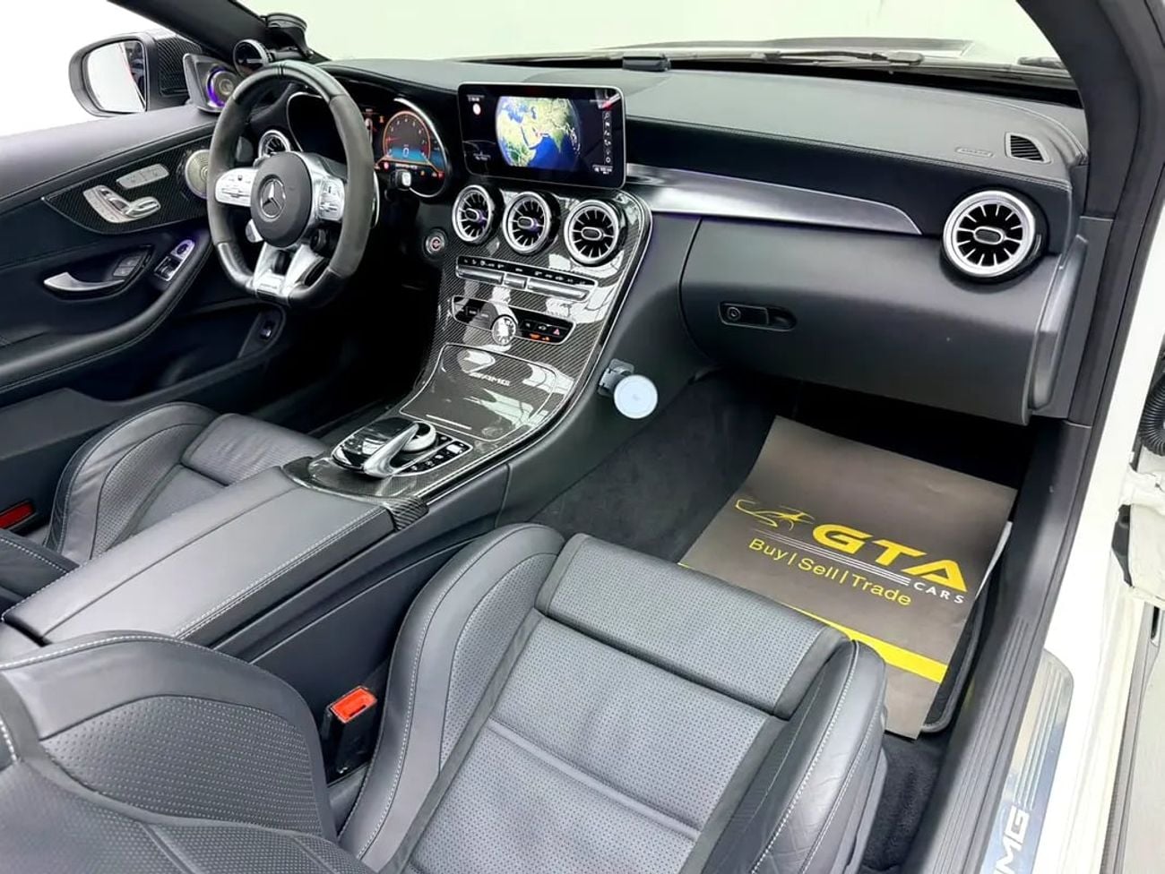 مرسيدس بنز C 63 AMG C63 S AMG, Warranty, Carbon Fiber Package, Very Low Km, Excellent Condition