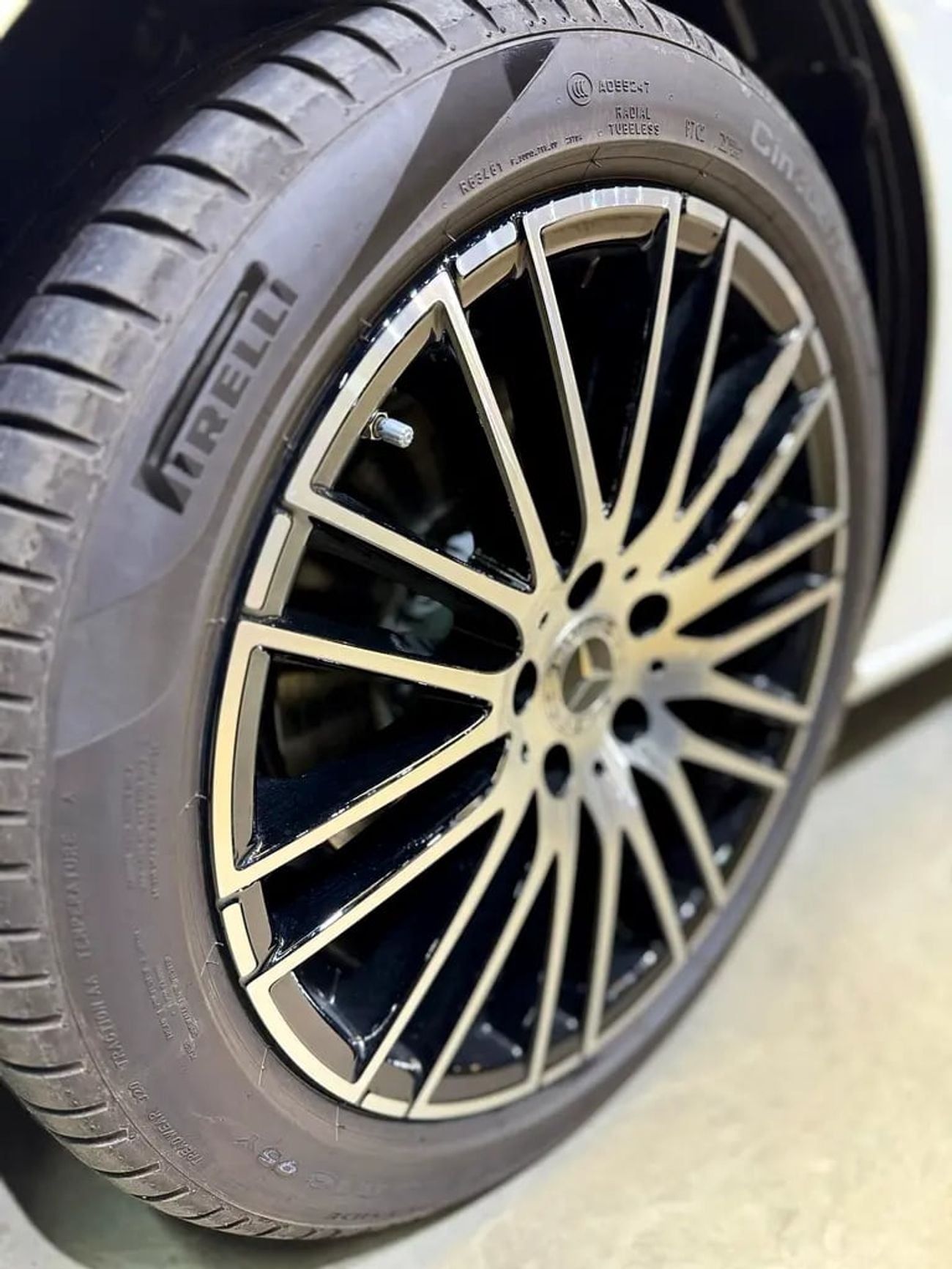 مرسيدس بنز C 200 MERCEDES C 200 BRAND