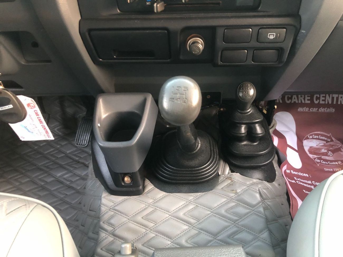 Toyota Land Cruiser 70 LC79 LX LC76 LHD 1VD-FTV 4.5L V8 Diesel Engine Manual Gear 4WD 7 Seats 5 Doors