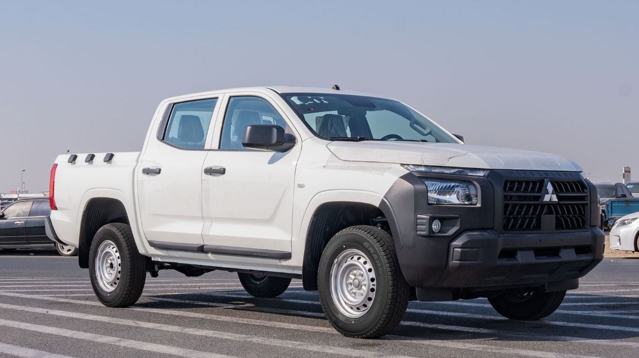 Mitsubishi L200 GL 2026 Mitsubishi L200 GL 2.4L 4WD DC MT Petrol (White)