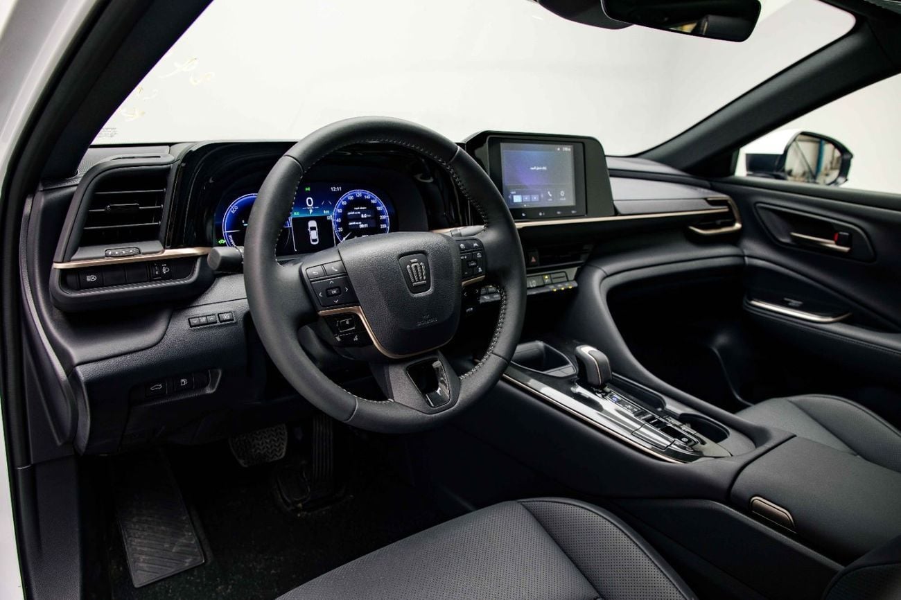 Toyota Crown PLATINUM HEV 2.5L - Precious White Pearl Inside Black | Export Only