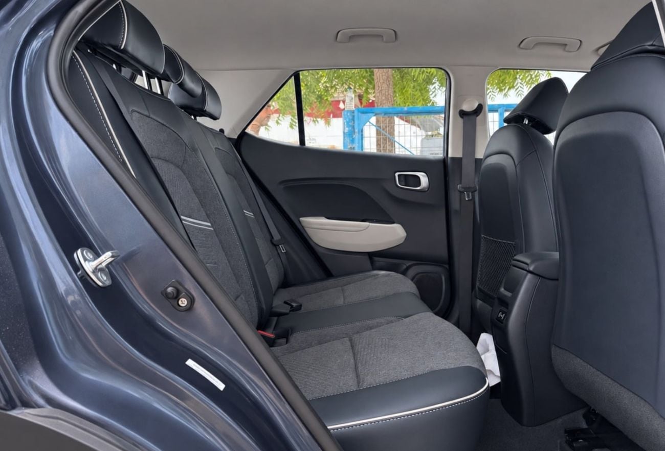 Hyundai Venue 2023 HYUNDAI VENUE 1.6L FWD FULL OPTION