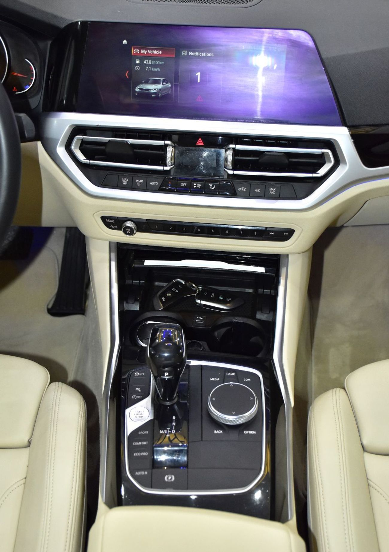 بي أم دبليو 320 SPORT LINE EXCELLENT DEAL for our BMW 320i ( 2020 Model ) in Blue Color European Specs