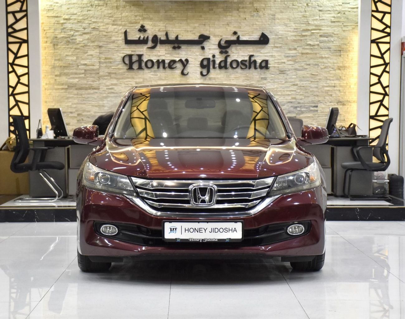 هوندا أكورد EX عرض ممتاز على سيارة هوندا أكورد i-Vtec (موديل 2016) باللون العنابي بمواصفات خليجية