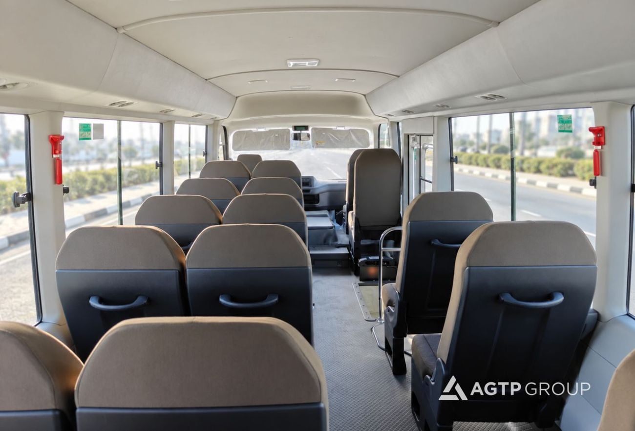 تويوتا كوستر 4.2L 23 SEATER ديزل | 2026 | كاملة المواصفات | ناقل حركة يدوي | مواصفات خليجية