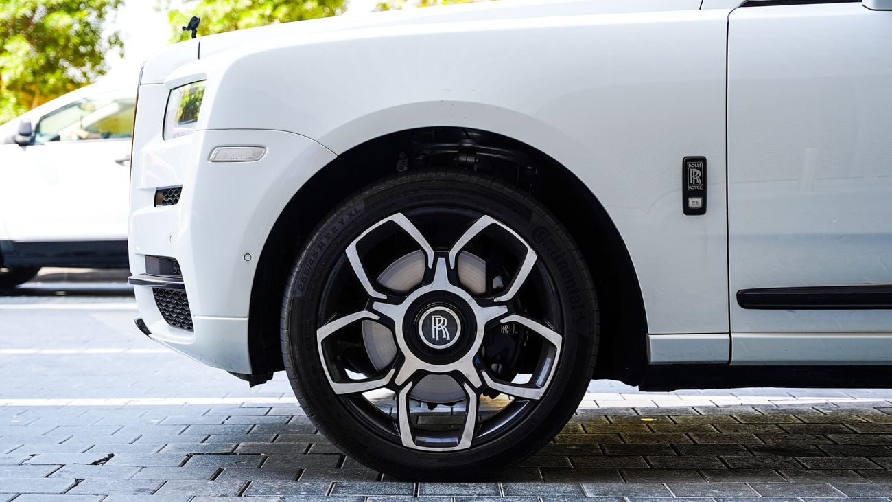 Rolls Royce Cullinan BLACK BADGE
