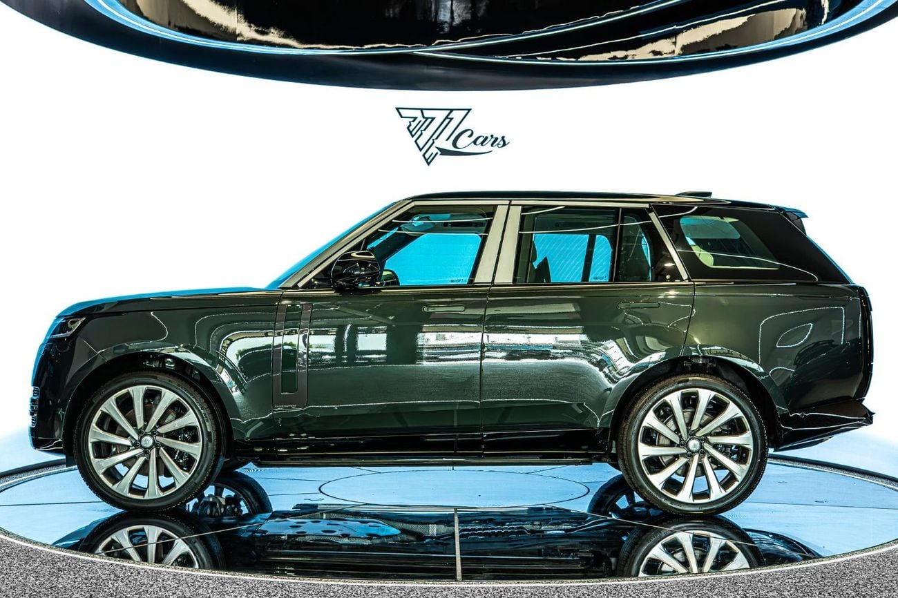 لاند روفر رينج روفر AUTOBIOGRAPHY P530 | Belgravia Green | Black Roof | White Interior | Shadow Exterior Package | GCC Specs