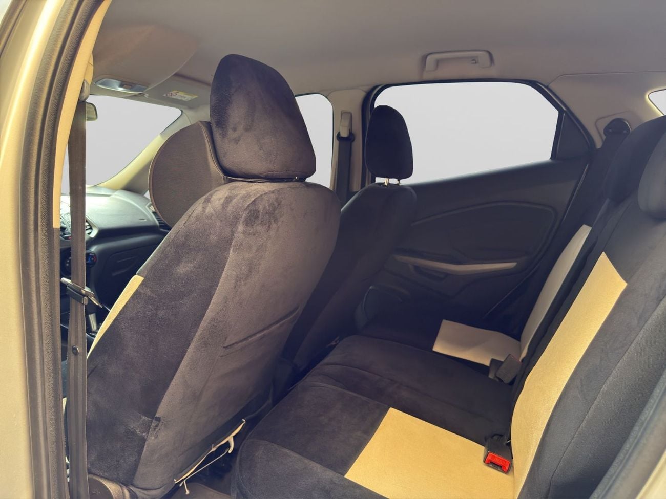 Ford EcoSport TREND 2015 Ford EcoSport | GCC Specs | Single Owner | 141,700 KM