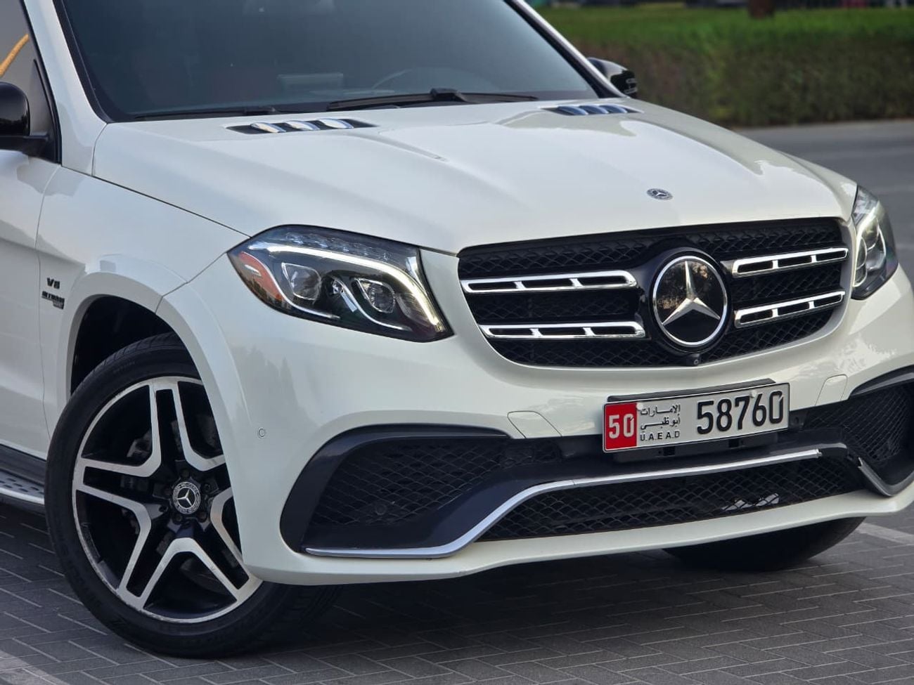 Mercedes Benz GLS500 STANDARD 2018 Mercedes-Benz GLS 550 - American Specs - Excellent Condition