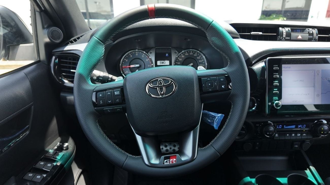 Toyota Hilux GR SPORT
