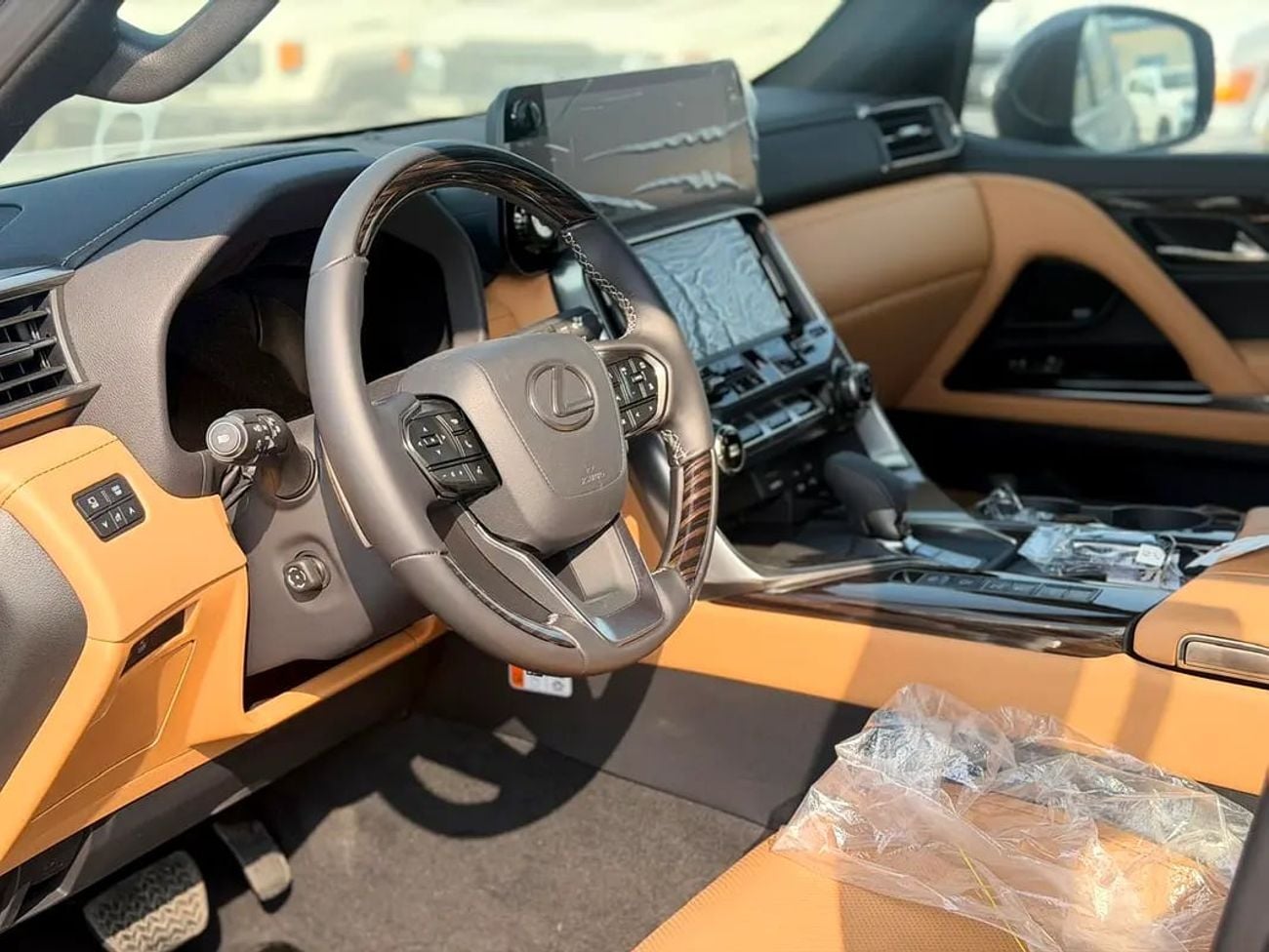 Lexus LX700h SIGNATURE | GCC Specs | Brand Hybrid Luxury SUV