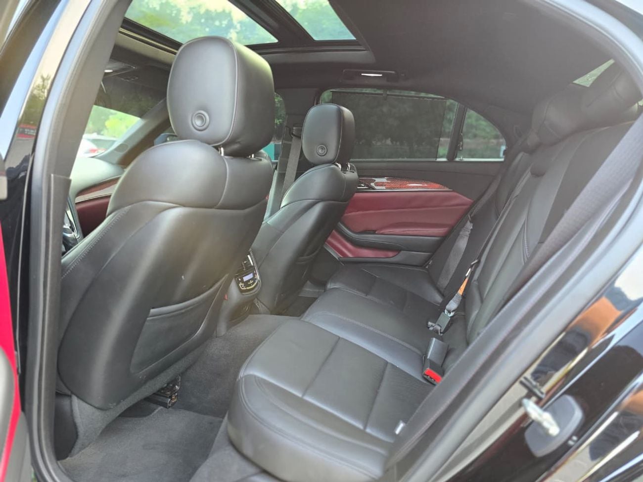 كاديلاك CTS PREMIUM LUXURY كاديلاك CT5 موديل 2019، مواصفات خليجية فاخرة // حالة ممتازة // مالك واحد