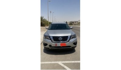 Nissan Pathfinder Sv