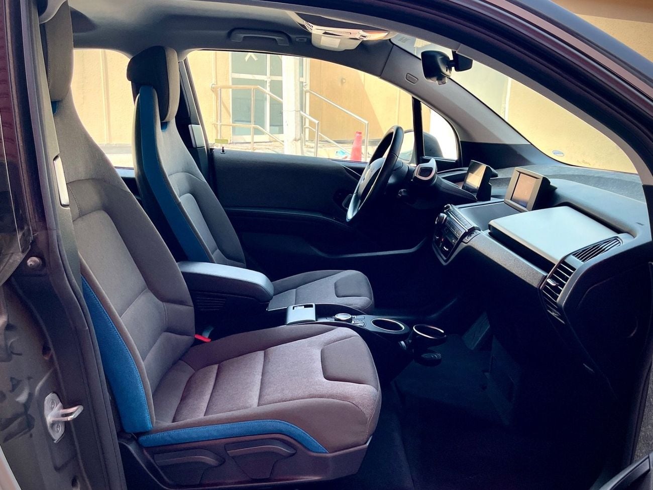 BMW i3 STANDARD | American Specification | Phev