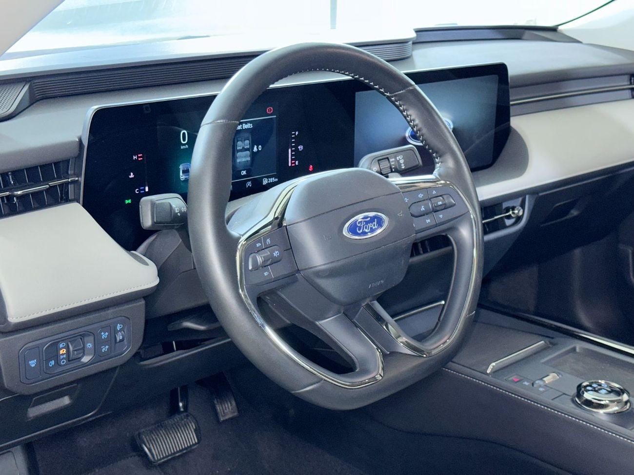 Ford Taurus TREND TPC1225N /AL TAYER MOTORS/AL QOUZ SHOWROOM