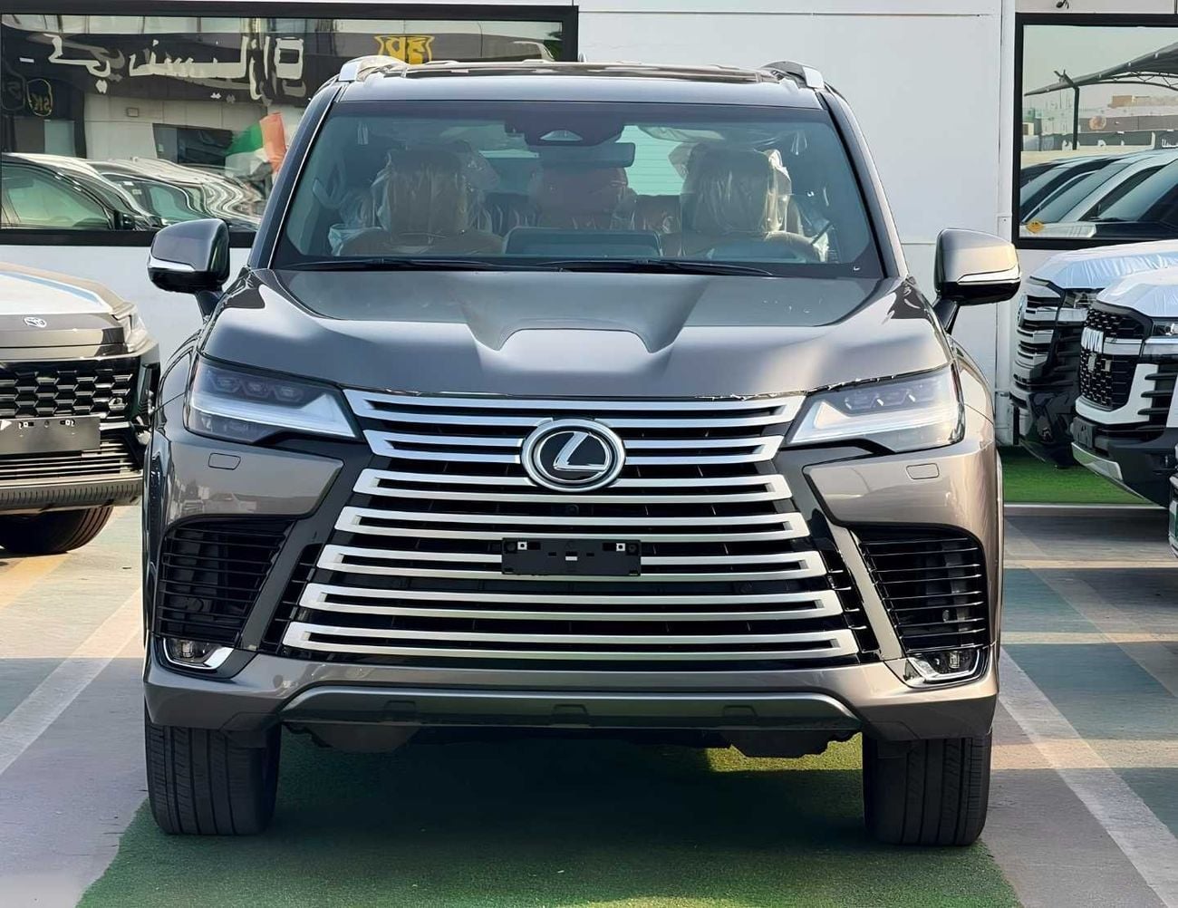 Lexus LX600 SIGNATURE TURBO SPORT || 3.5L PETROL V6 | RADAR | REAR ENTERTAINMENT SCREEN | LETAHER / SUNROOF (CODE # L6TSO)