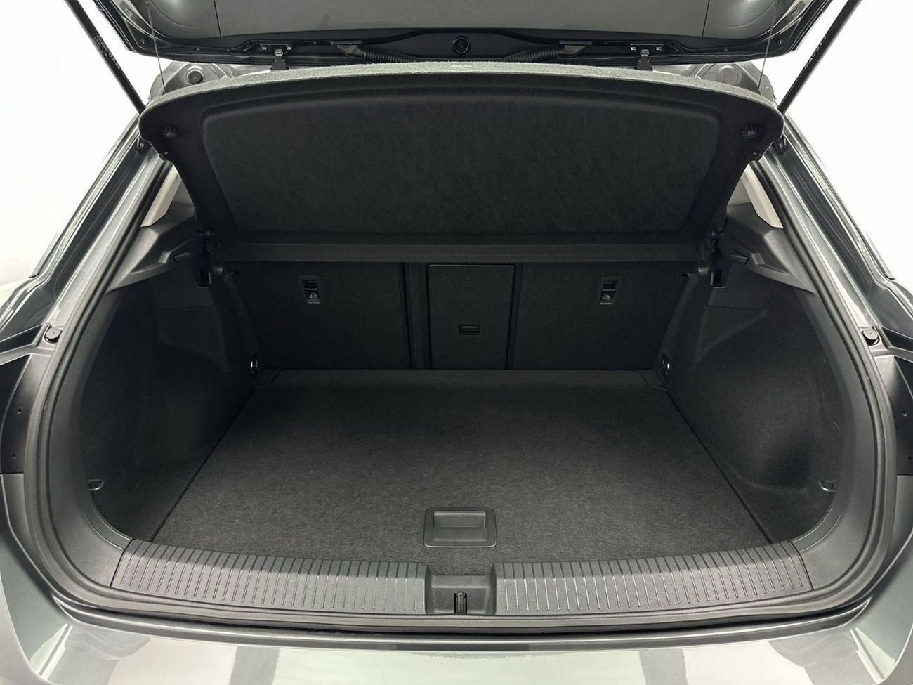 Volkswagen T-ROC LIFE T-Roc Life 1.4L | Premium Spec | GCC | Excellent Condition | VW Certified