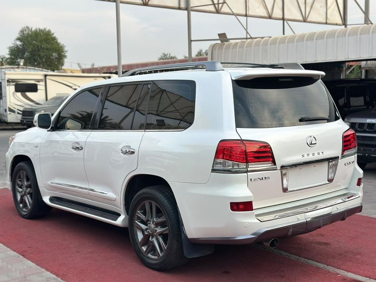 Lexus LX570 NAVIGATION SPORT