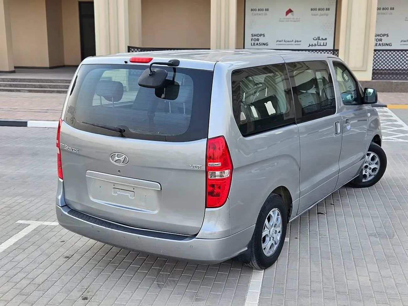 هيونداي جراند ستاريكس STANDARD DIESEL Full Automatic 12 Leather Seats Complete Condition With Low KM