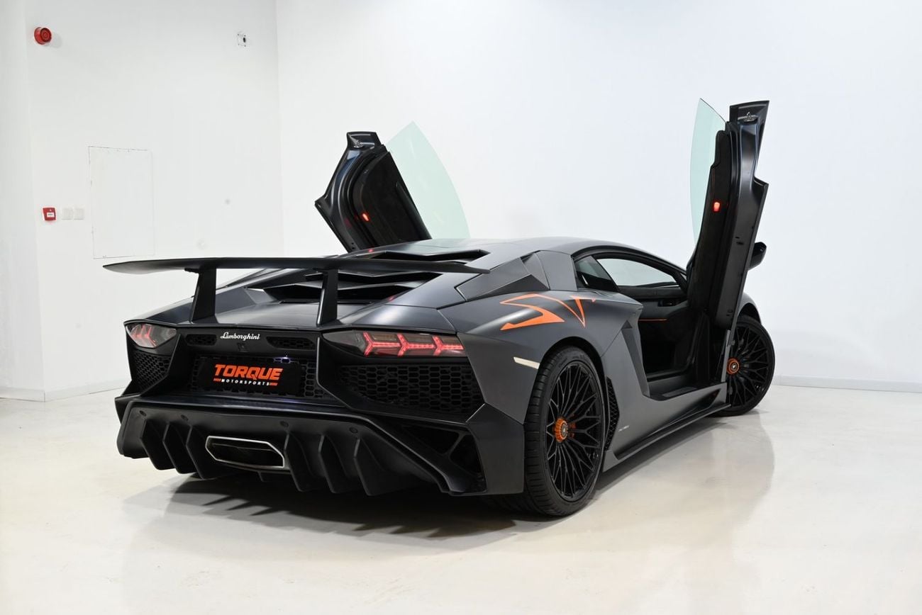 Lamborghini Aventador LP 750-4 Super veloce 2015 Lamborghini Aventador LP 750-4 Super veloce SV Kit, Full Service History, GCC