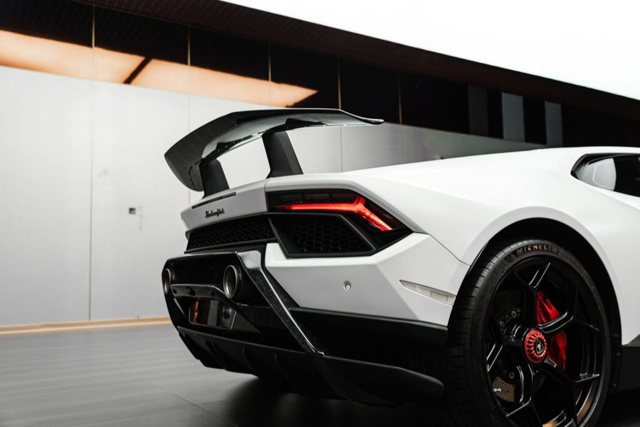 لامبورغيني هوراكان PERFORMANTE | مواصفات مجلس التعاون الخليجي