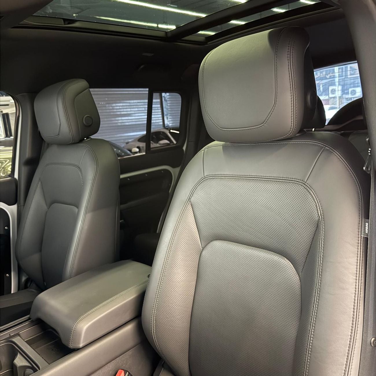 Land Rover Defender 110 525 EDITION