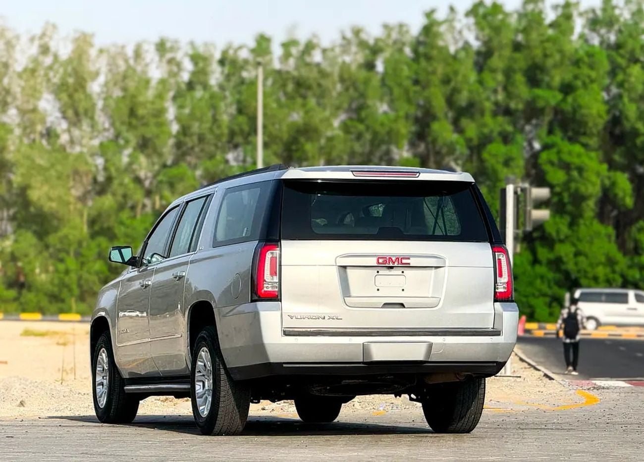 جي أم سي يوكون SLE XL | SLE 5.3L | Model, GCC | Excellent Condition | Monthly Installment 1,142