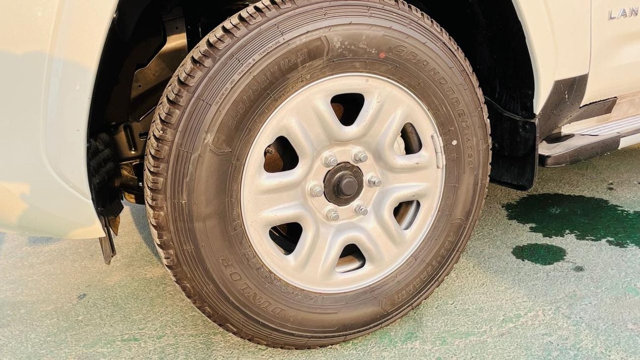 Toyota Land Cruiser GXR