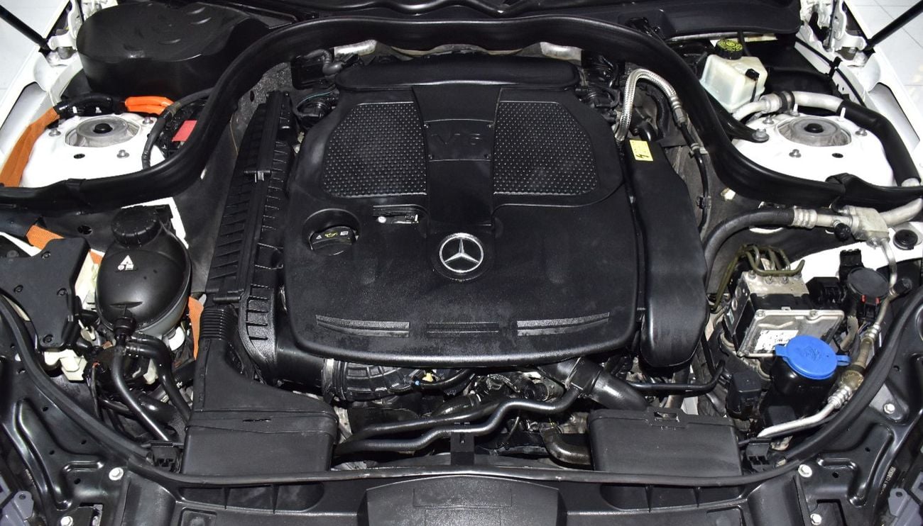 مرسيدس بنز E 400 STANDARD EXCELLENT DEAL for our Mercedes Benz E400 Hybrid ( 2014 Model ) in White Color Japanese Specs