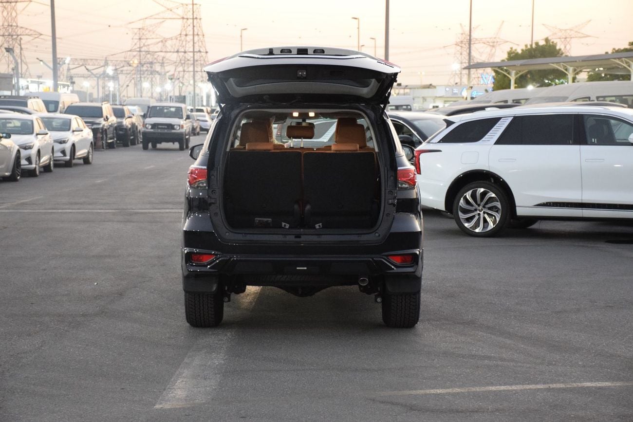 Toyota Fortuner SR5